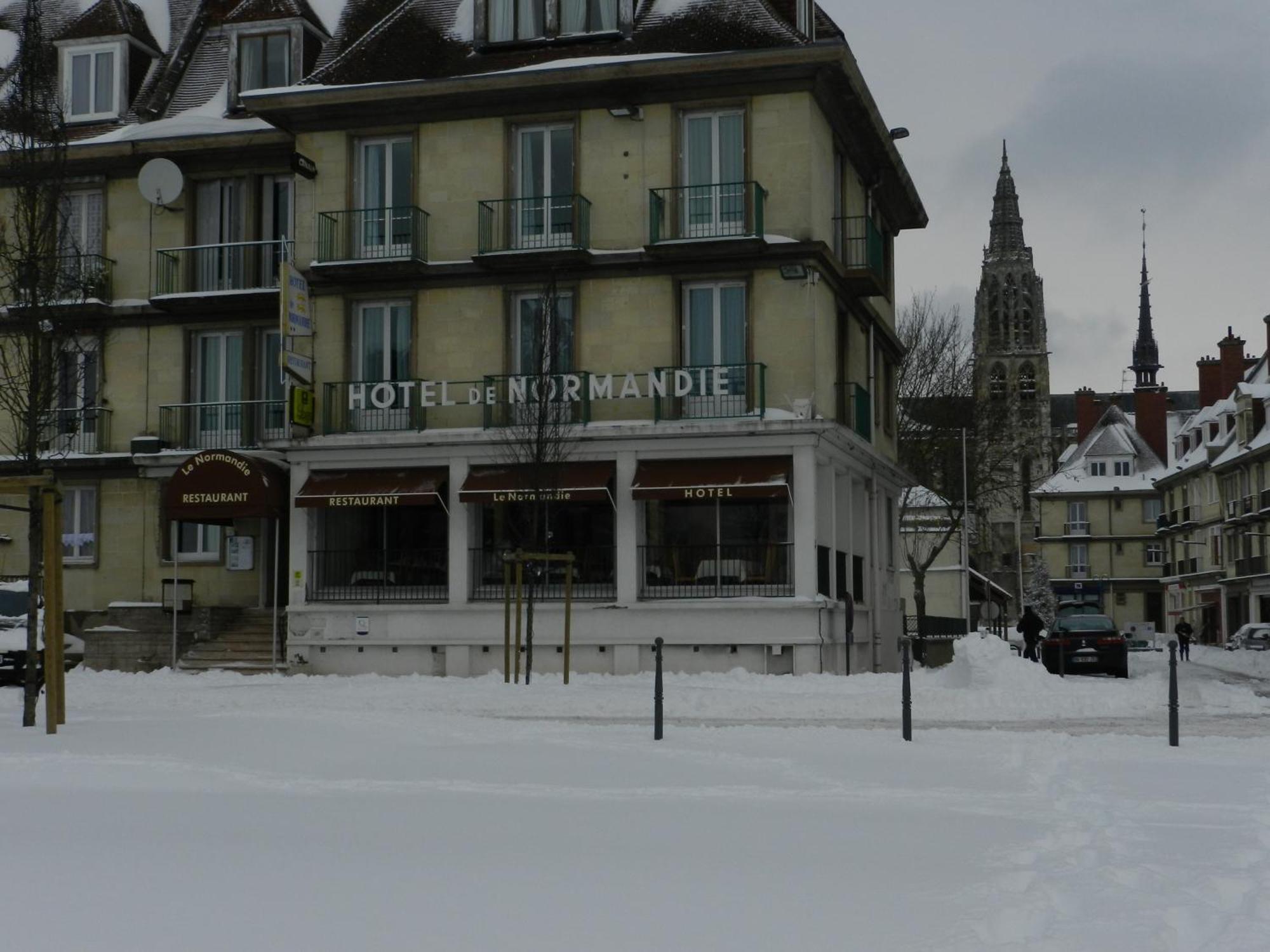 Logis Hotel & Restaurant - Le Normandie Caudebec-en-Caux Ngoại thất bức ảnh