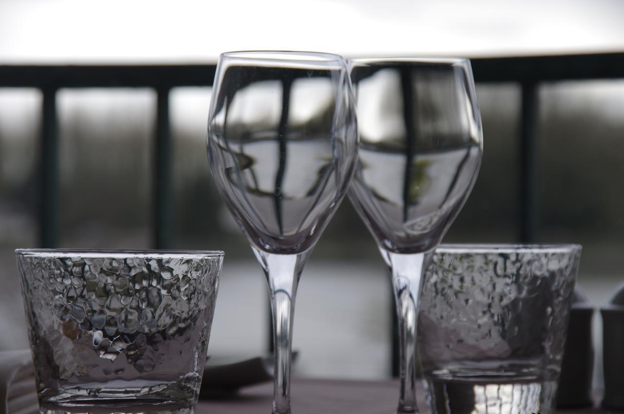 Logis Hotel & Restaurant - Le Normandie Caudebec-en-Caux Ngoại thất bức ảnh